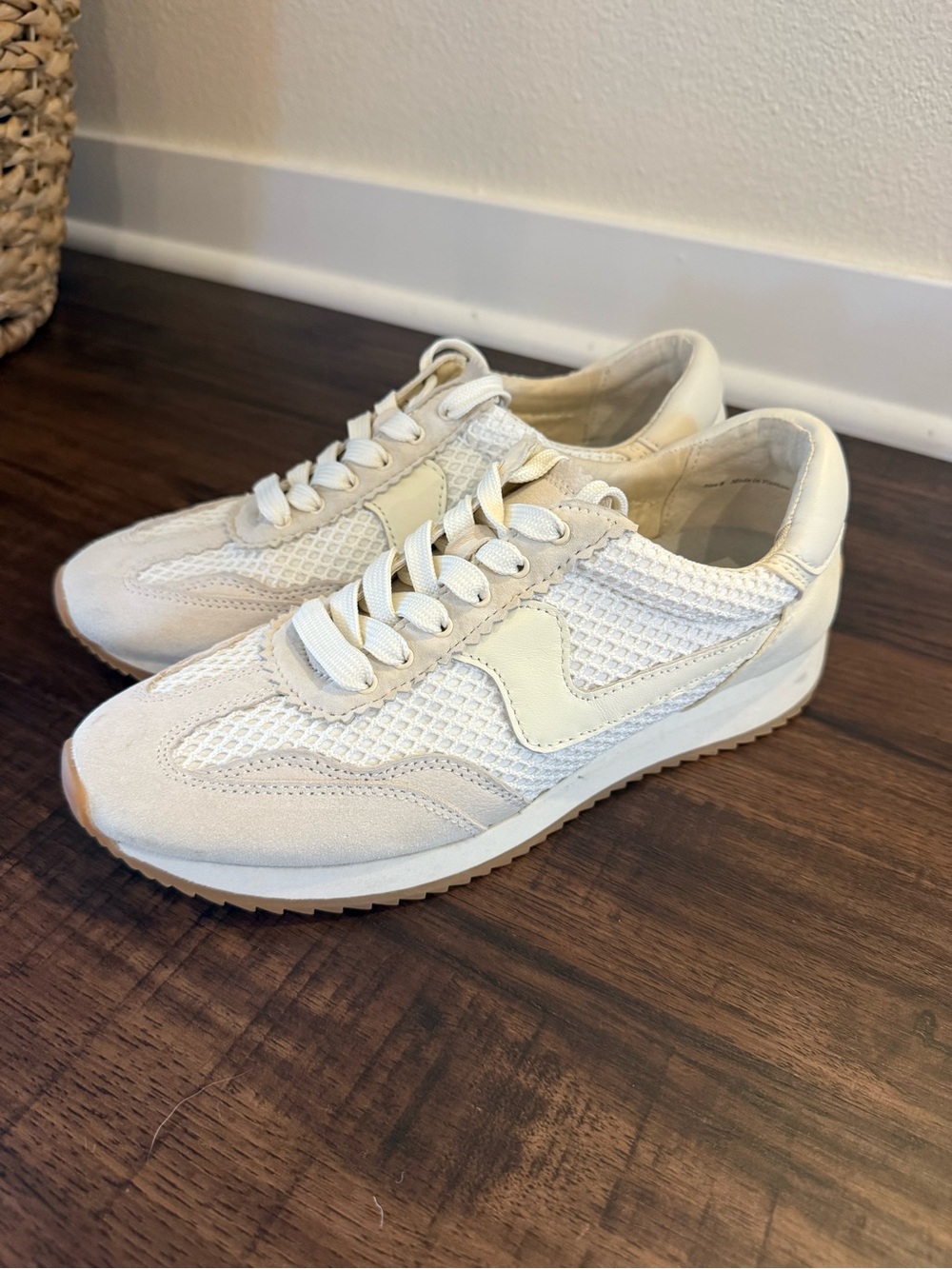 Dolce Vita B.ntcd Mesh Sneakers Women’s Size 8 White Cream $150 Retail